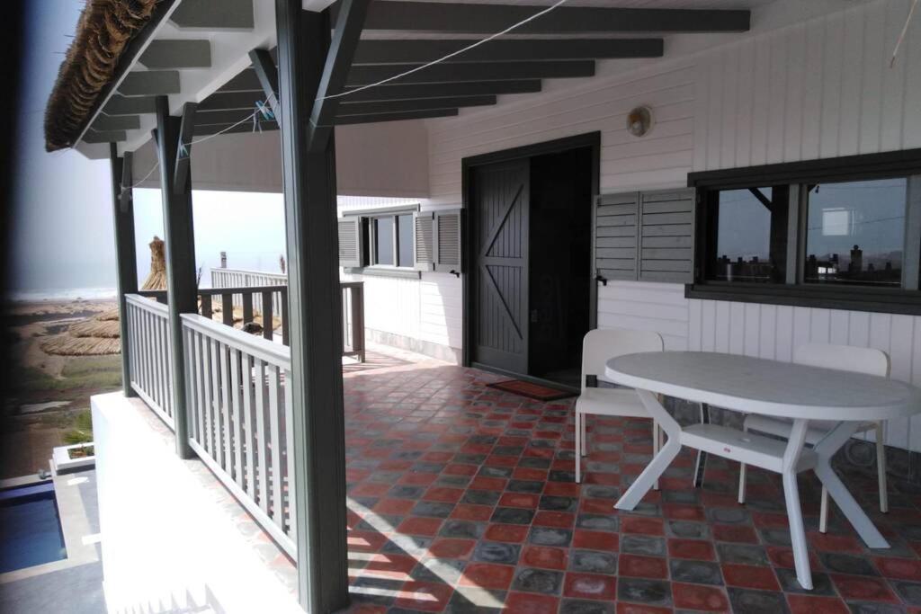 2 Bungalows Avec Vue Sur Mer Et Piscine Partagee Oualidia Exterior photo